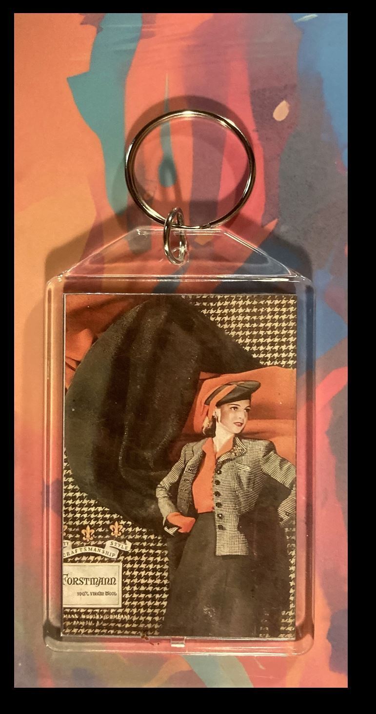 3328 Ad Fashion From The 40s Custom Hand Made Keychain - Makes A Great Gift KYC MSC