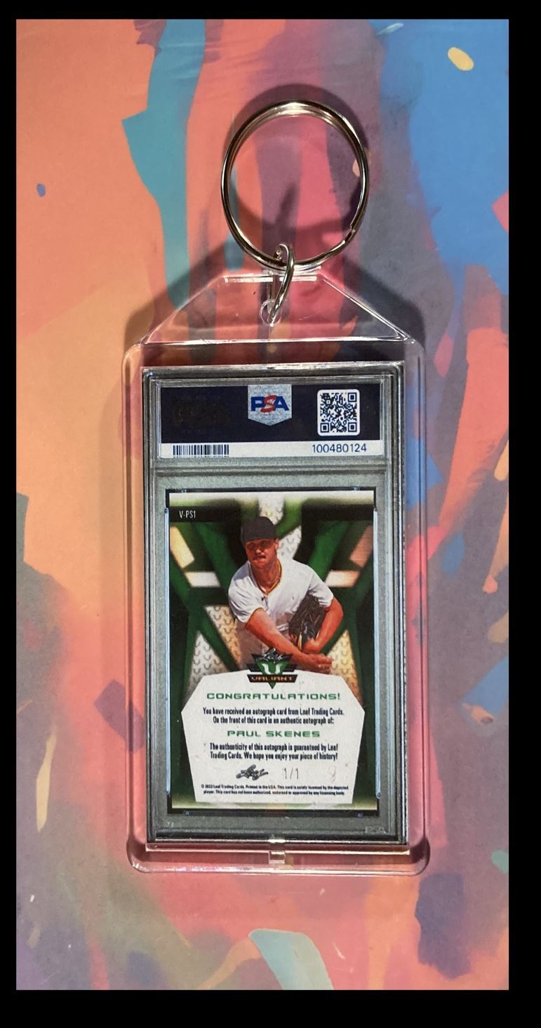 3043 Paul Skenes 2023  Leaf Eclectic Gold SuperFractor Auto Keychain BBL KYC