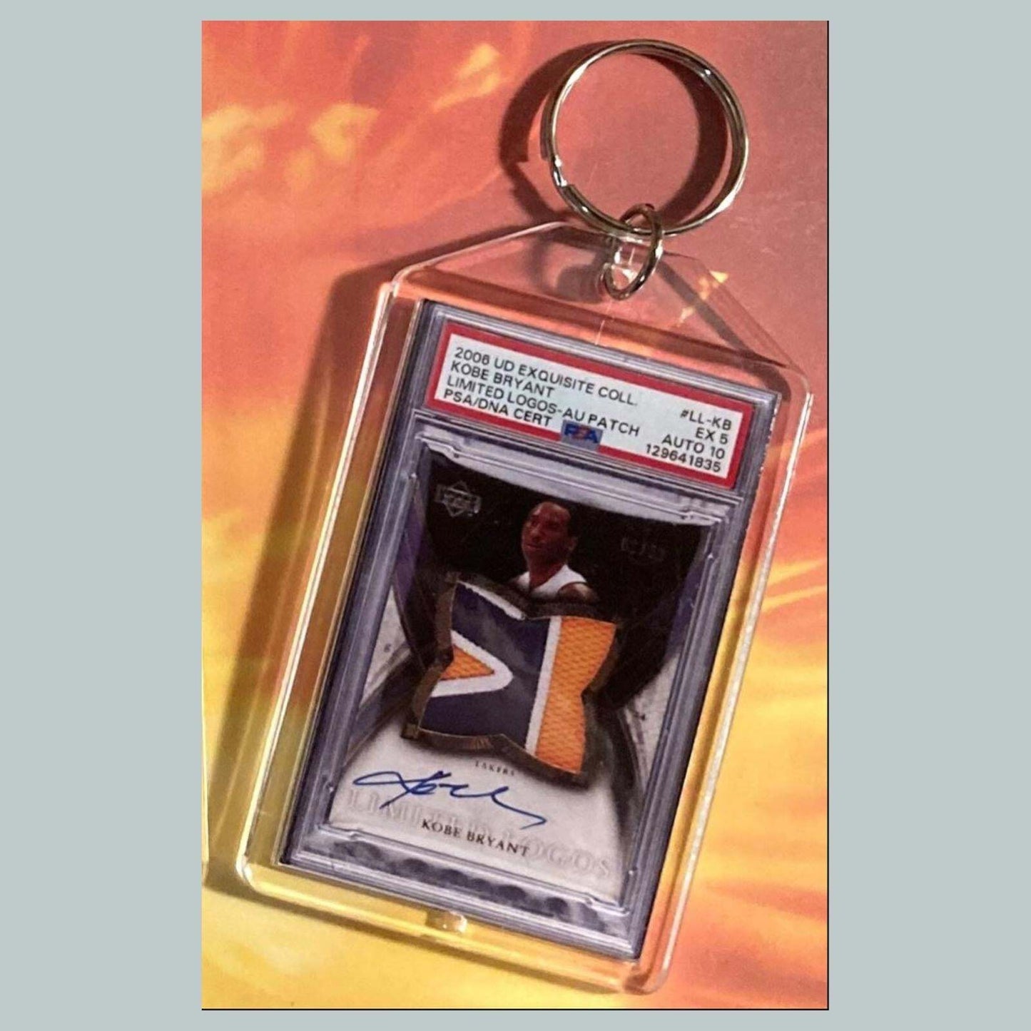 3643 Kobe Bryant 2006 UD Exquisite Patch Auto Custom Hand Keychain BKL KYC