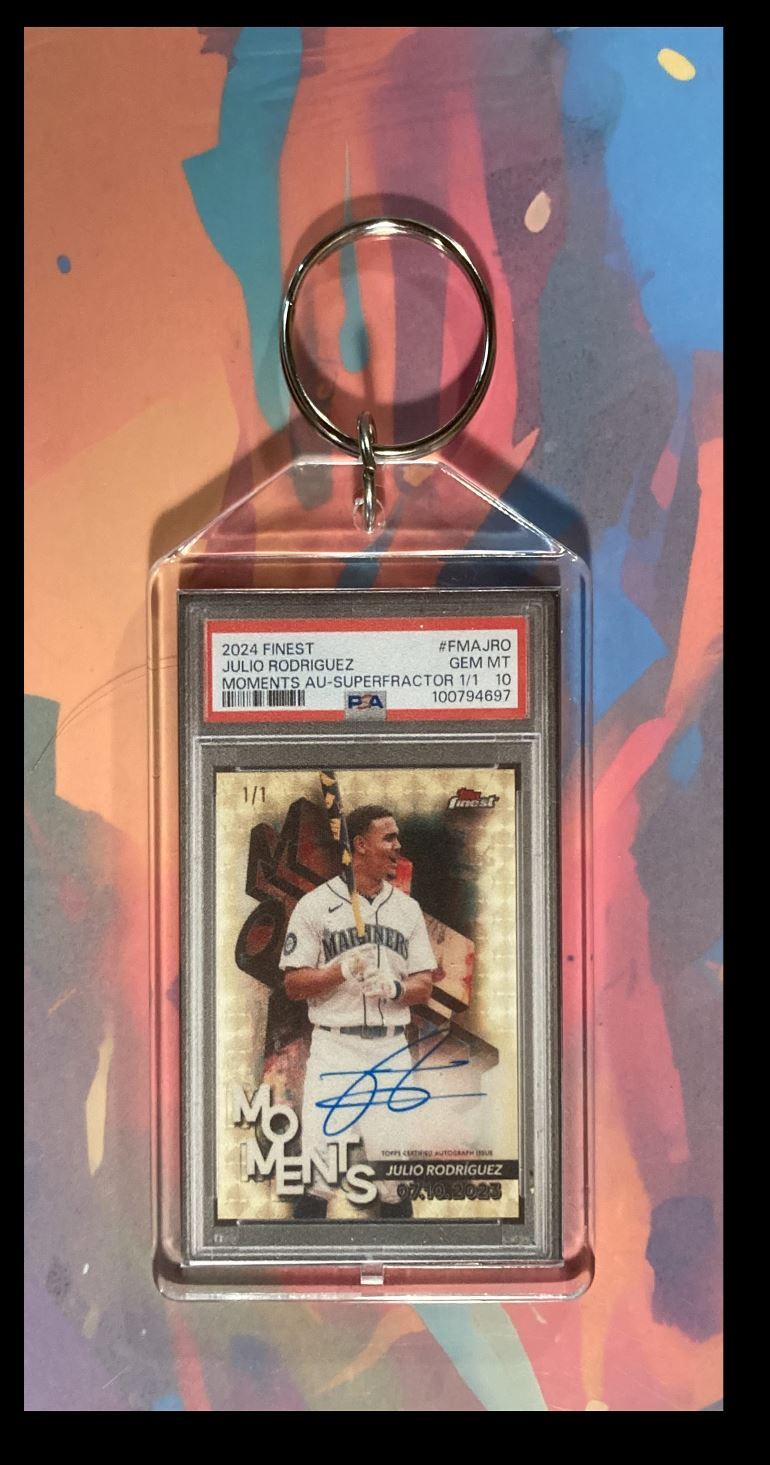 3042 Julio Rodriguez 2024 Topps Finest SuperFractor Auto Keychain BBL KYC
