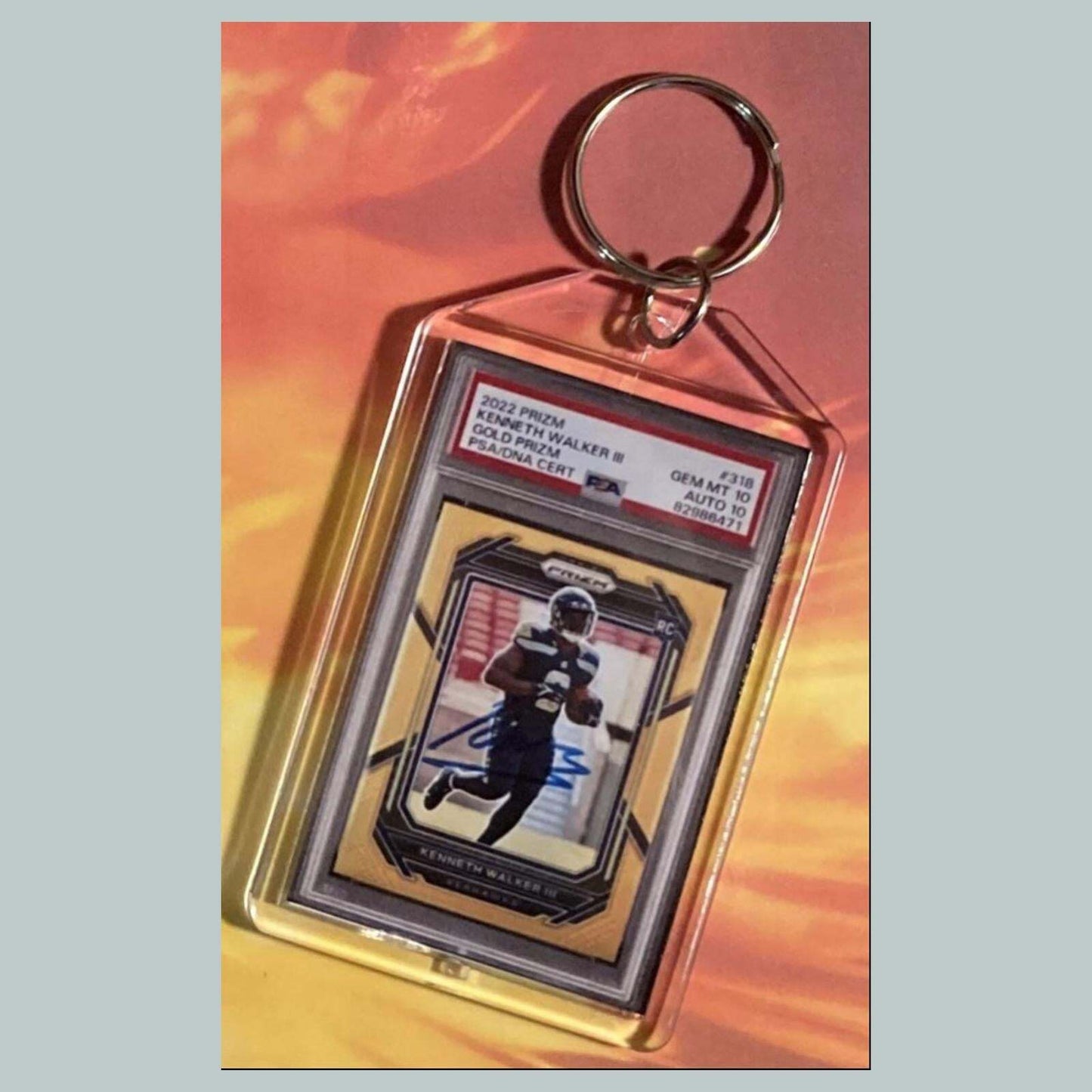 3768 Kenneth Walker III 2022 Panini Gold Prizm Auto Hand Made Keychain FBL