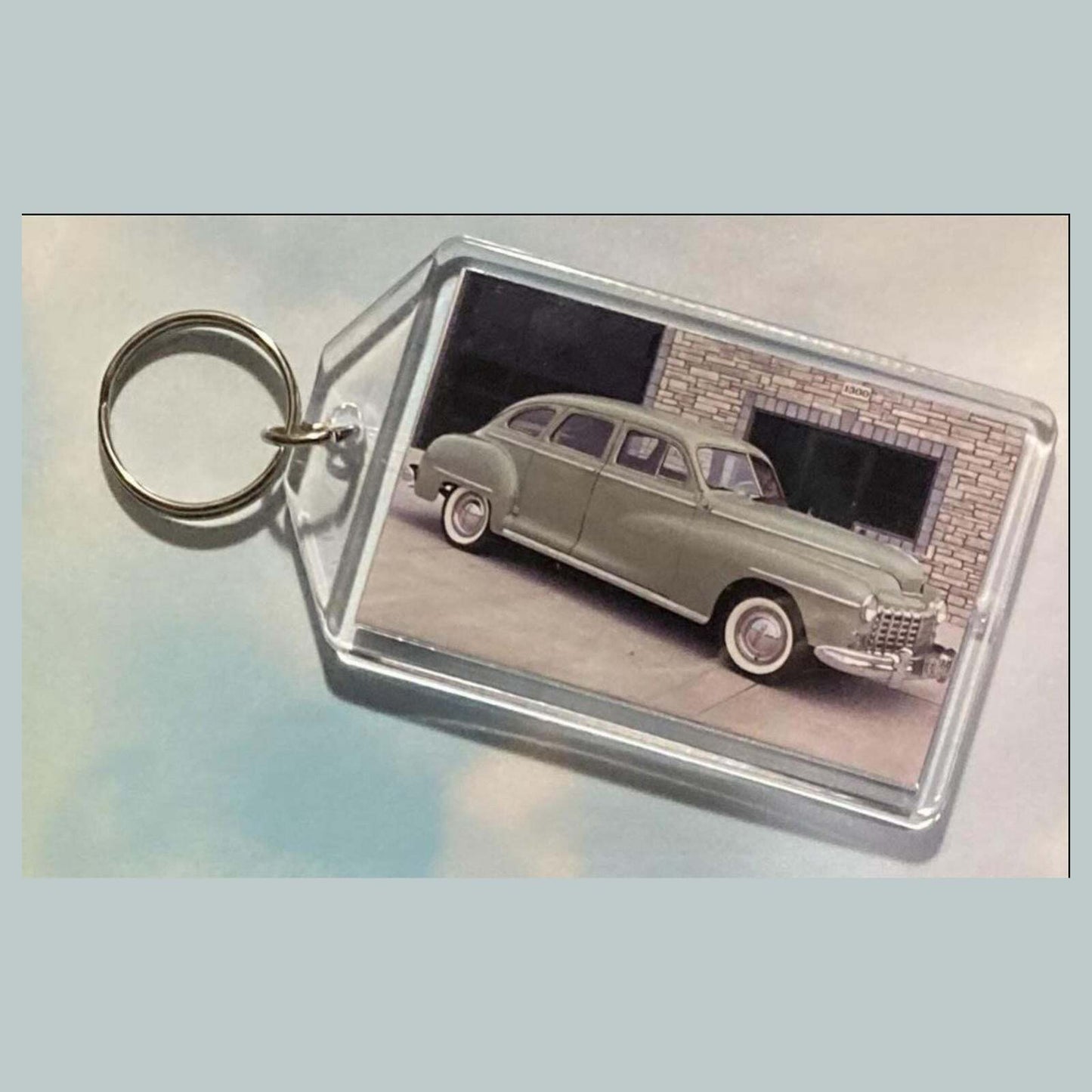 3552 1948 Dodge D-24 Custom Four-Door Sedan Keychain Vintage Automobile Keychain MSC KYC