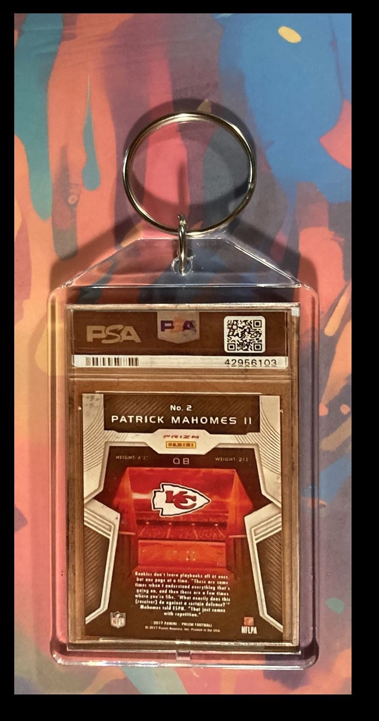 2976 Patrick Mahomes 2017 Panini Prizm Gold Mojo Keychain-Great Gift FBL KYC